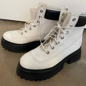 NWT: Timberland - Women's, White Nubuck, Platform Combat Boots (size 9)